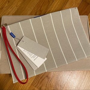 Rothy’s The Wristlet